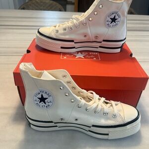 Converse High-Top Chuck 70 Men’s size 9 Women’s size 11